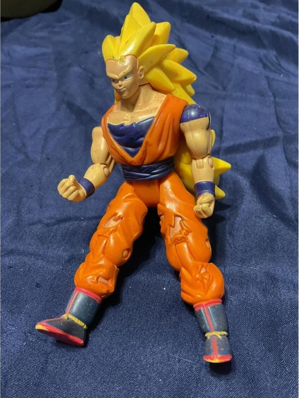 Vintage dragon ball z super saiyan goku striking pose